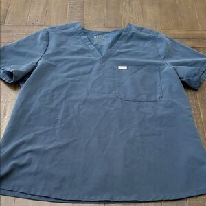 Figs Women’s  Short Sleeve Navy V-Neck Scrub Top